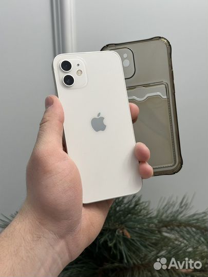 iPhone 12, 64 ГБ