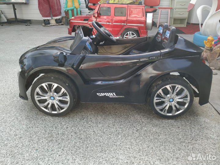 Детский электромобиль