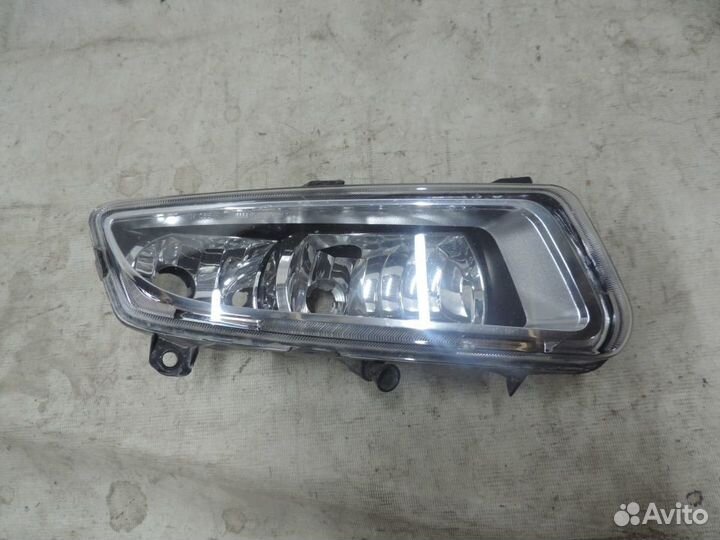 Фара противотуманная передняя правая Volkswagen Po
