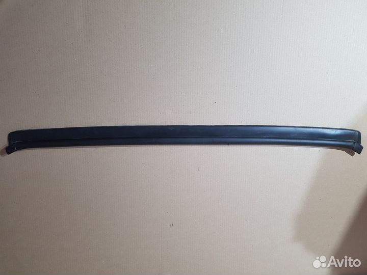 Уплотнитель капота передний Bmw 5-Series F10