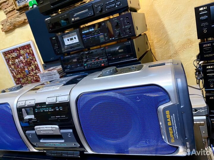 Музыкальный центр akai AJ-C050PW