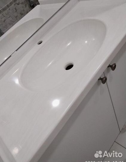 Столешница для ванной из искуственного камня