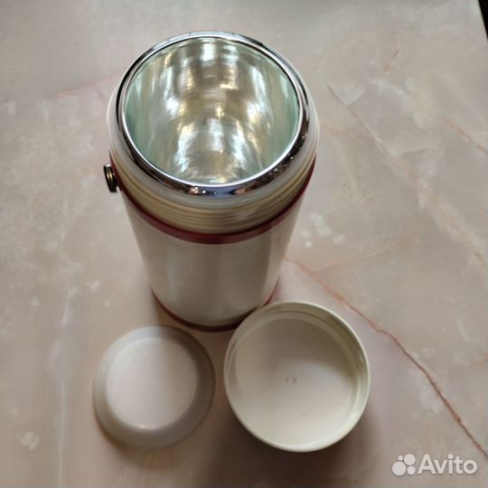 Термос с широким горлом