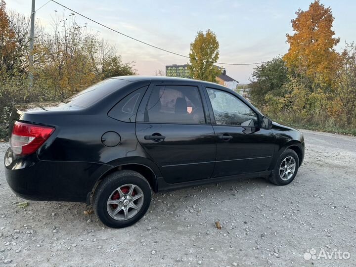 LADA Granta 1.6 МТ, 2012, 173 000 км