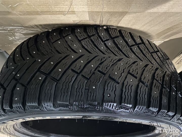 Michelin X-Ice North 4 235/45 R18