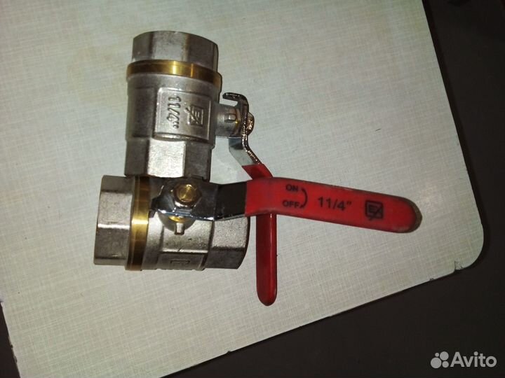 Кран шаровый запорный 1 1/4