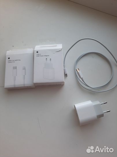 Блок и провод для iPhone