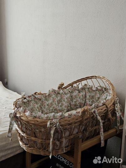 Кроватка люлька плетеная