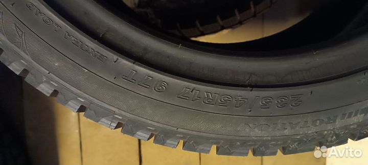Westlake SW618 235/45 R17