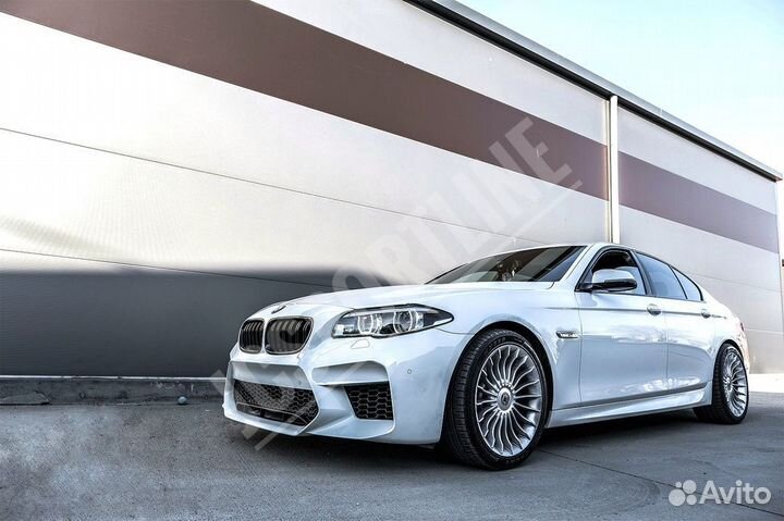 Передний бампер M5 F90 Look для BMW F10