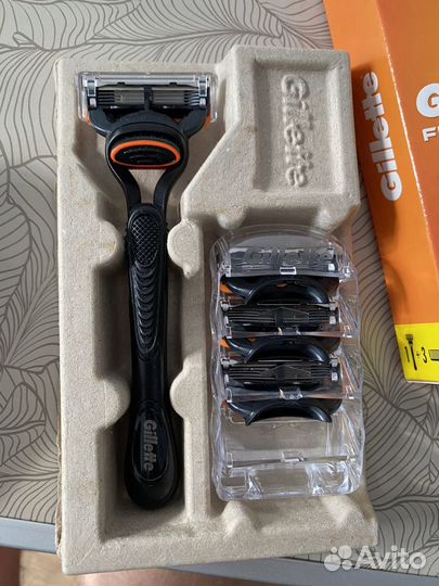 Gillette fusion 5 +3 лезвия