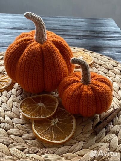 Вязаные тыквы для декора