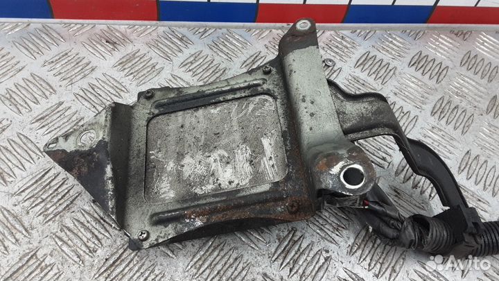 Блок управления форсунками Toyota Avensis