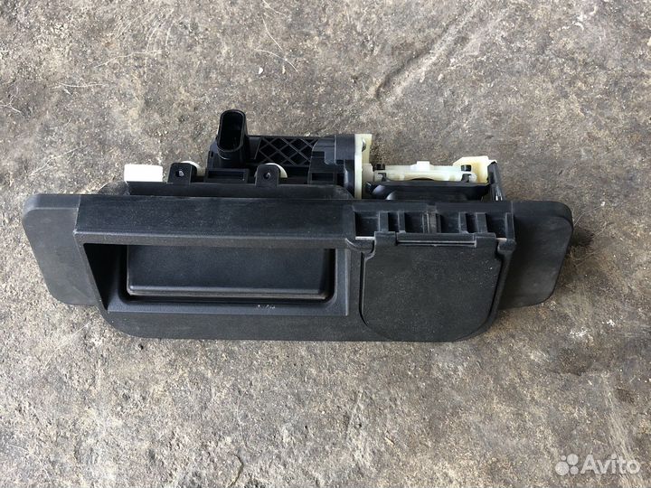 Ручка коышки багажника Mercedes S class w222