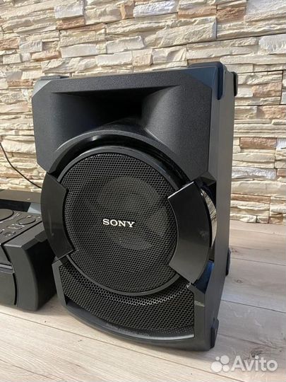 Музыкальная система Sony shake-X10