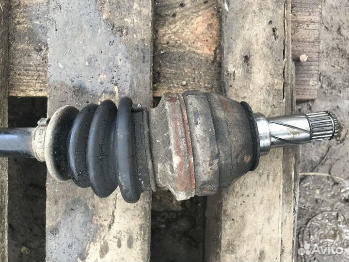 Привод передний правый Opel Astra H