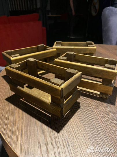 Салфетница из дерева