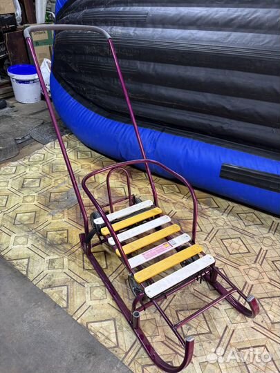 Подам санки новые