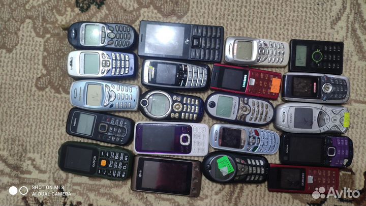 Кнопочный телефоны