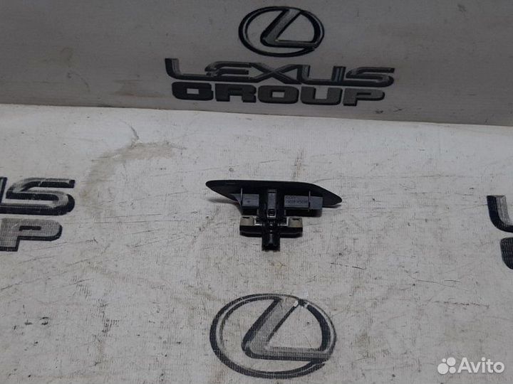 Крышка омывателя фары лев. перед. Lexus RX450h