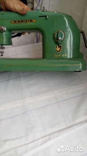 Машинка швейная