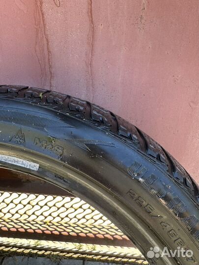 Goodyear UltraGrip Ice 225/45 R17 94T