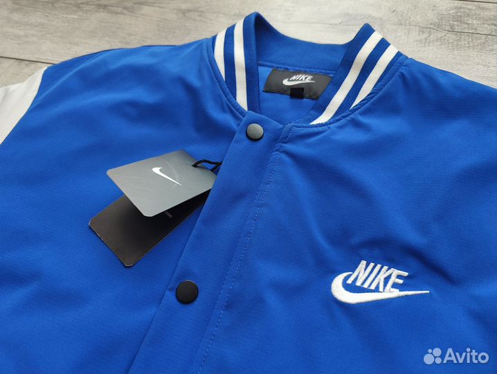 Ветровка бомбер Nike
