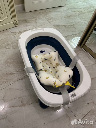 Ванночка для купания с термометром и шезлонгом