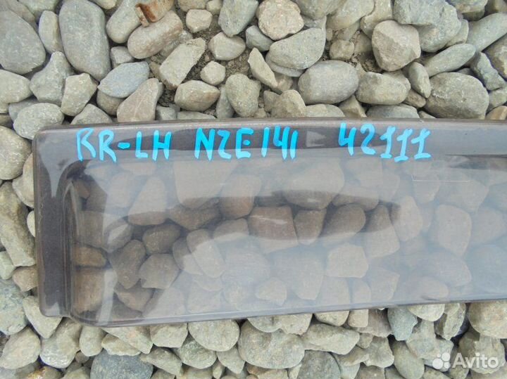 Ветровик задний левый Toyota Corolla Axio NZE141