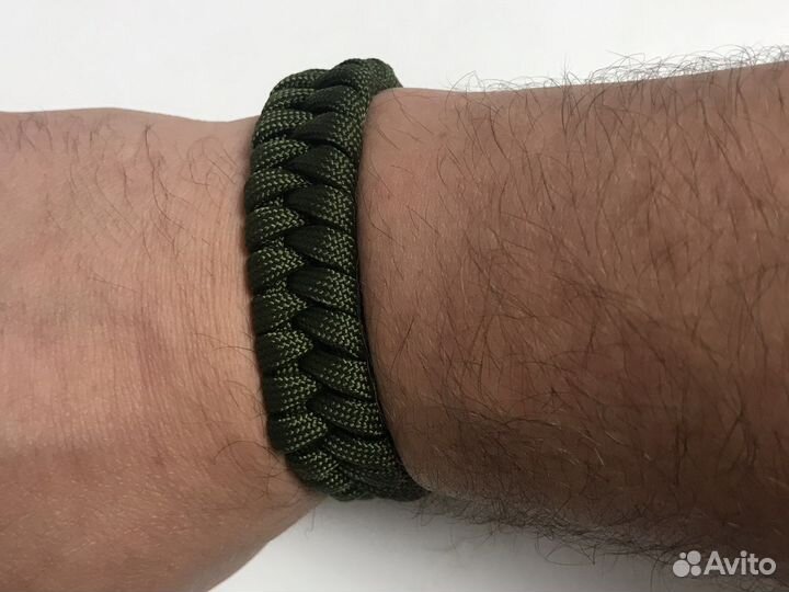 Браслет из паракорда