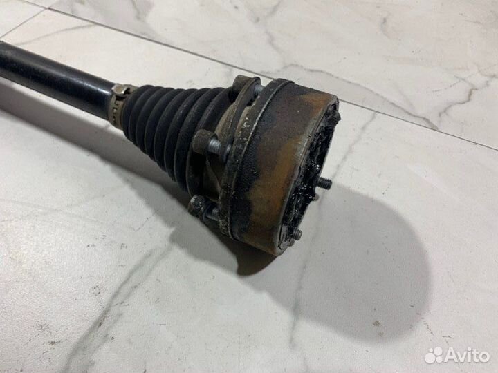 Привод передний левый Skoda Rapid