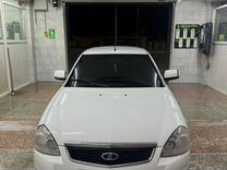 ВАЗ (LADA) Priora 1.6 MT, 2011, 200 000 км, с пробегом, цена 320 000 руб.