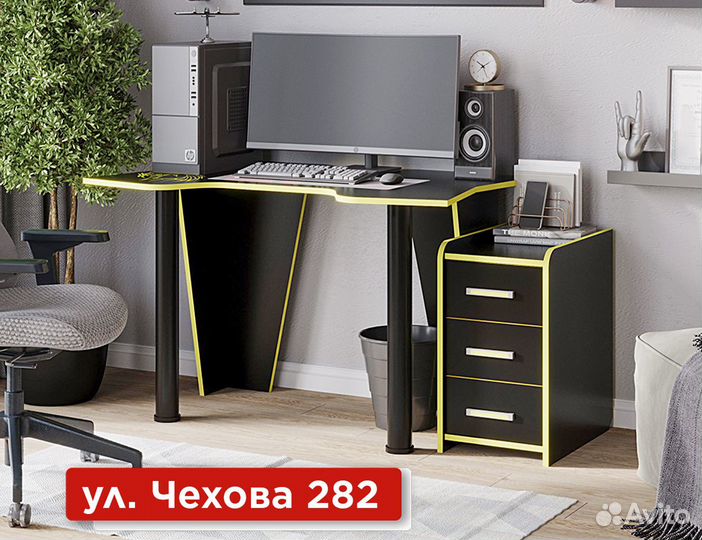 Компьютерный стол на Чехова 282