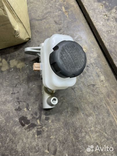 Цилиндр торм.глав hyundai sonata EF 04