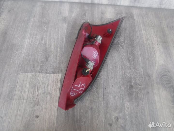 Фонарь левый №27 Ford Focus 1 2003