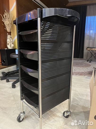 Тележка парикмахерская