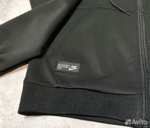 Спортивные костюмы Nike