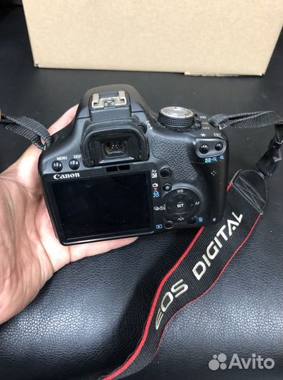 Зеркальный фотоаппарат