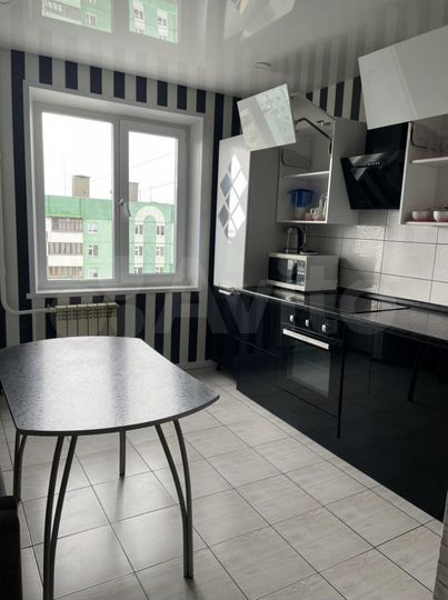 2-к. квартира, 57 м², 9/9 эт.