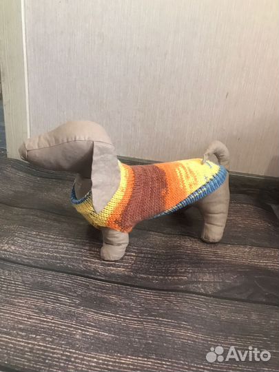 Свитера и шапочки вязанные ручной работы