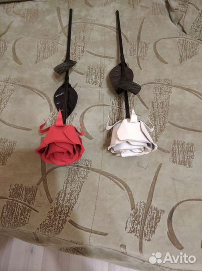 Металлические розы