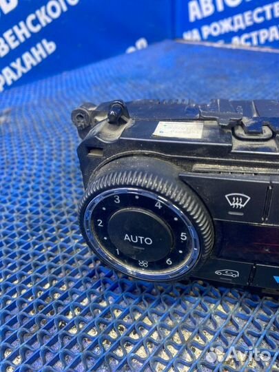 Блок управления климат-контролем Mercedes-Benz