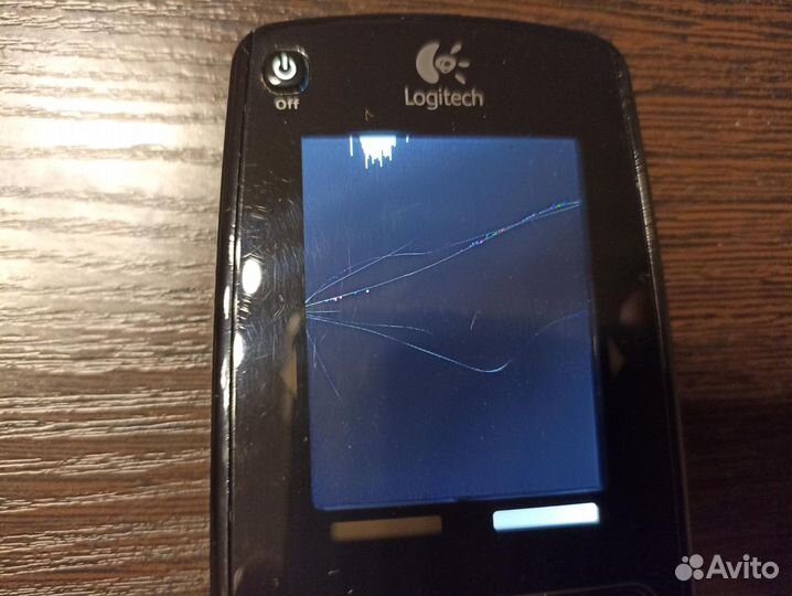 Обучаемый пульт Logitech Harmony One (поврежден)