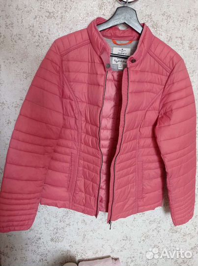 Куртка женская новая 48