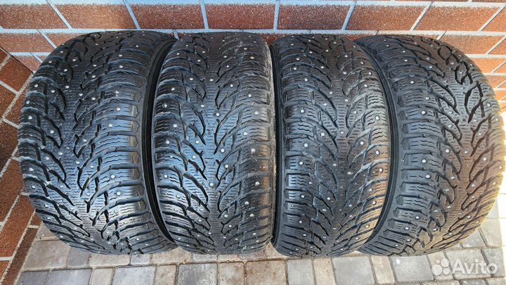 Nokian Tyres Hakkapeliitta 9 SUV 235/55 R19 и 255/50 R19