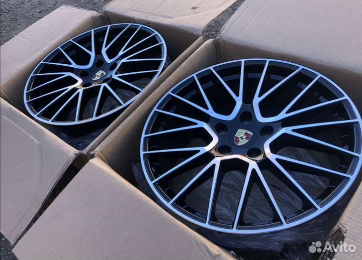 R21 Разноширокие Porsche Cayenne / Panamera 5x130