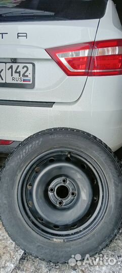 Nokian Tyres Hakkapeliitta 9 185/65 R15 92