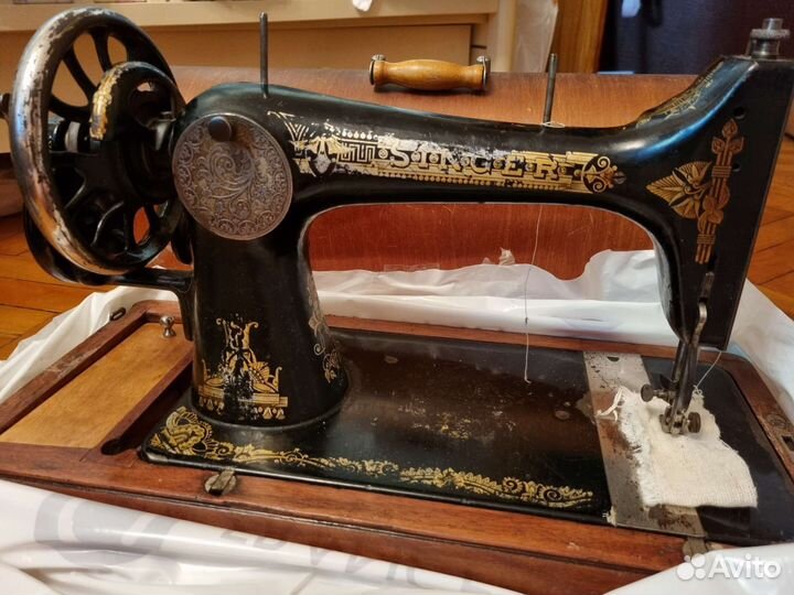 Швейная машинка singer