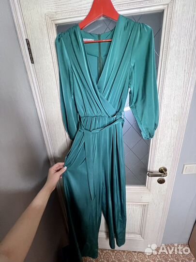 Комбинезон женский