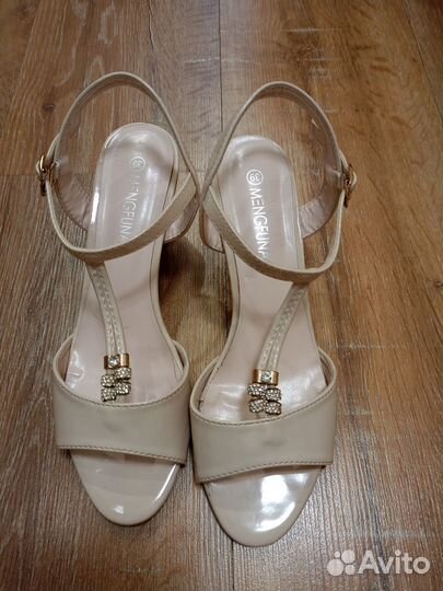 Босаножки женские